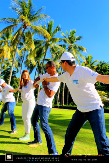 Workshop de team building en Florida con metodología de aprendizaje experiencial para potenciar la integración y el desempeño de equipos